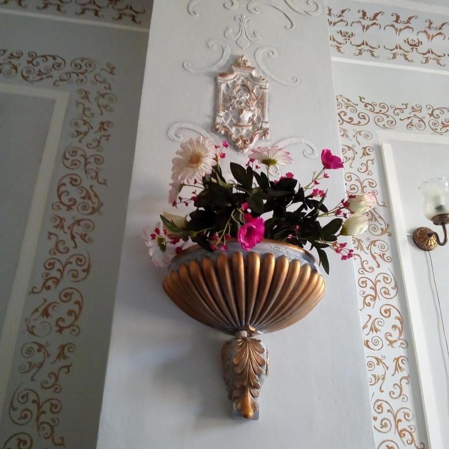 Appartement De Ville Medievale Vinca エクステリア 写真