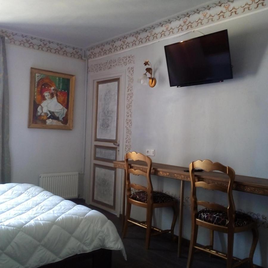 Appartement De Ville Medievale Vinca エクステリア 写真