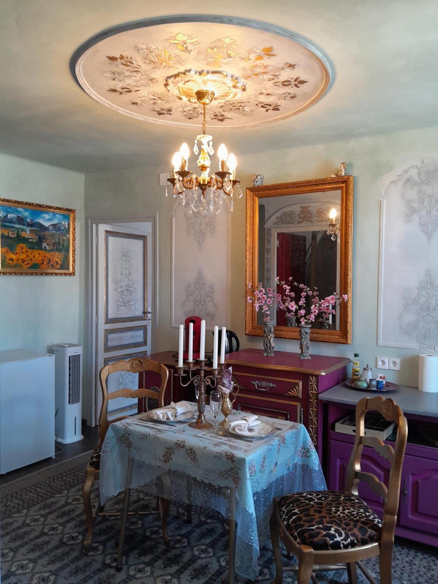 Appartement De Ville Medievale Vinca エクステリア 写真