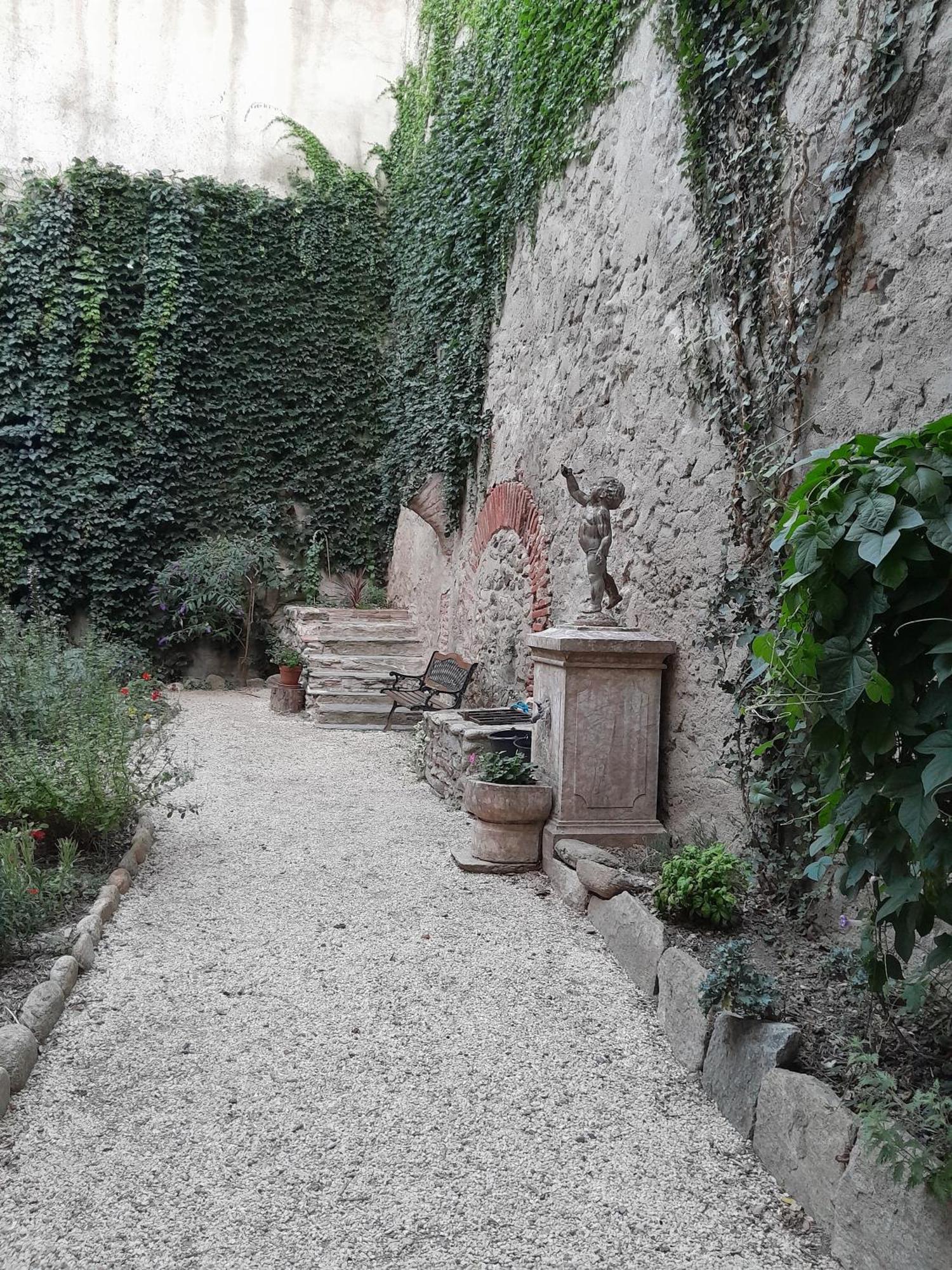 Appartement De Ville Medievale Vinca エクステリア 写真